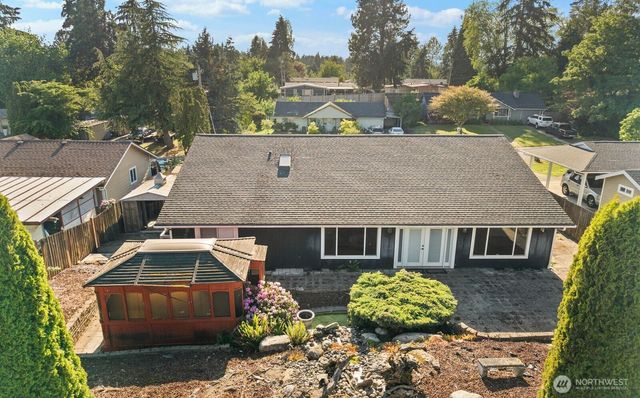 32828 22nd Avenue SW, Federal Way, WA 98023