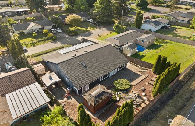 32828 22nd Avenue SW, Federal Way, WA 98023