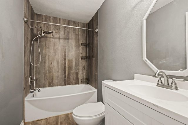 432 County Road 4284, Dayton, TX 77535