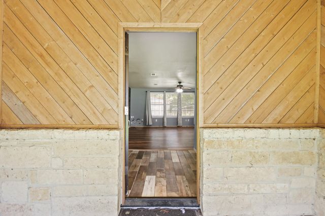 432 County Road 4284, Dayton, TX 77535