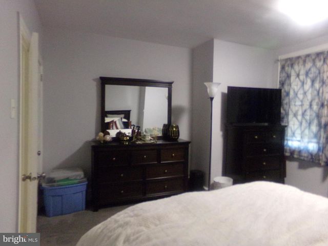 160 LINTON ST, Philadelphia, PA 19120