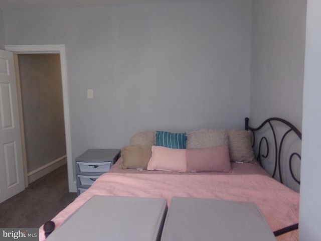 160 LINTON ST, Philadelphia, PA 19120