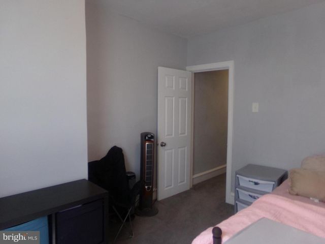 160 LINTON ST, Philadelphia, PA 19120