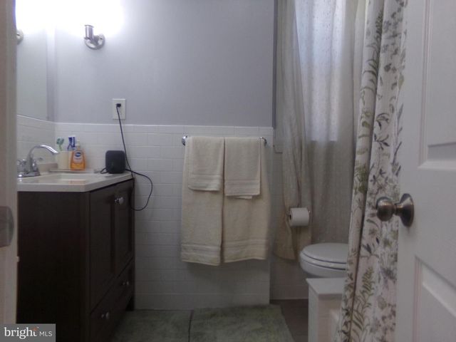 160 LINTON ST, Philadelphia, PA 19120