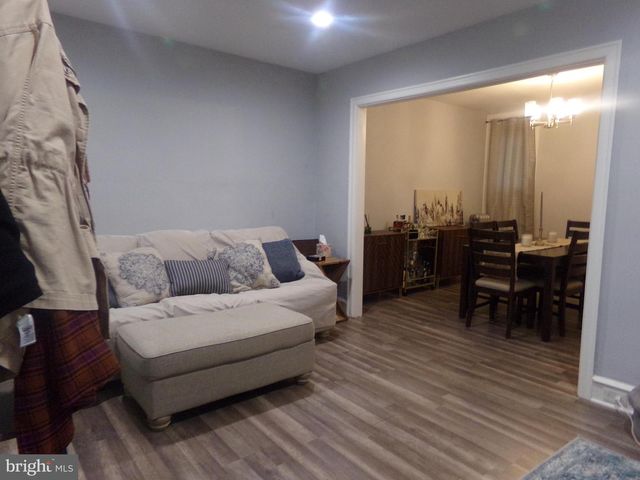 160 LINTON ST, Philadelphia, PA 19120