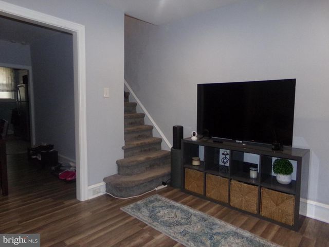 160 LINTON ST, Philadelphia, PA 19120