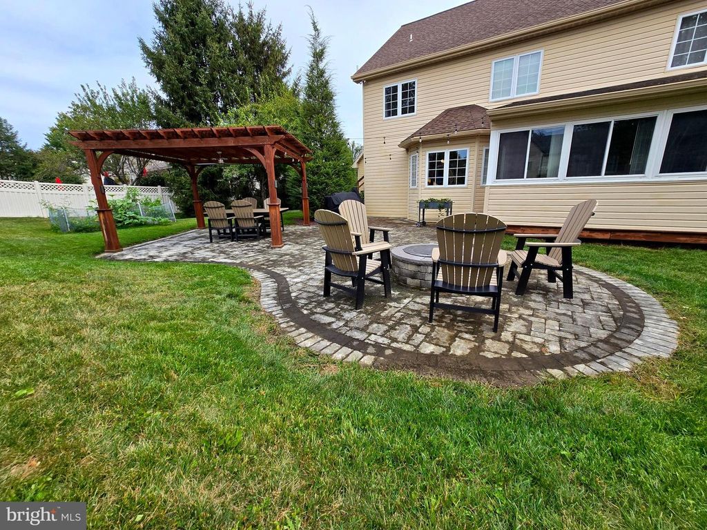 821 MILLER ST L-0102, Palmyra, PA 17078