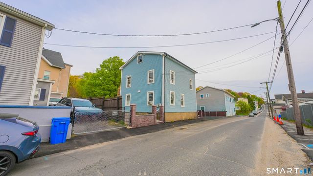 9 Ridge Street, Waterbury, CT 06706