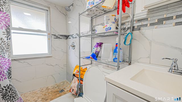 9 Ridge Street, Waterbury, CT 06706