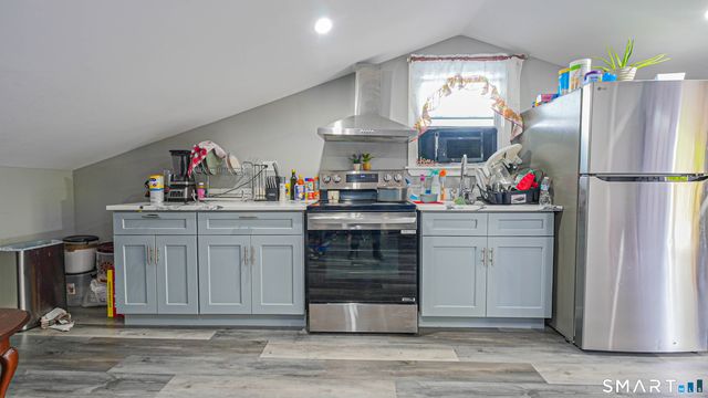 9 Ridge Street, Waterbury, CT 06706