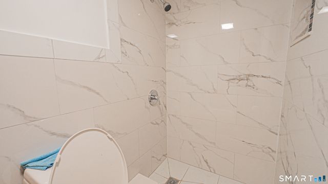 9 Ridge Street, Waterbury, CT 06706