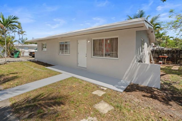 8400 NW 24th Ct, Miami, FL 33147