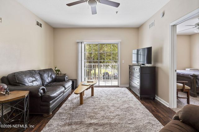 8235 LOBSTER BAY Court 201, Jacksonville, FL 32256