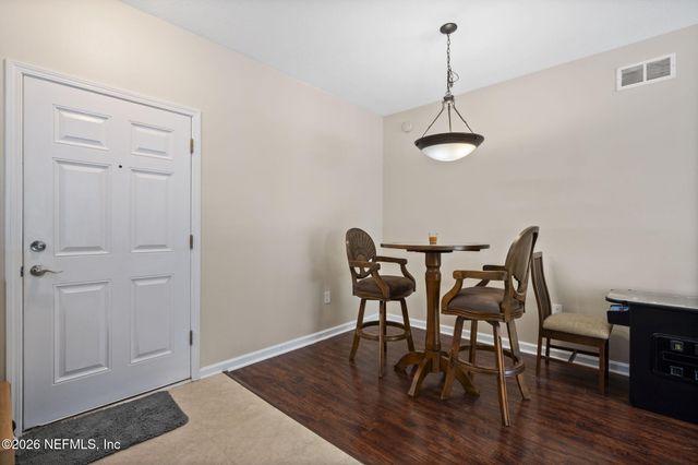 8235 LOBSTER BAY Court 201, Jacksonville, FL 32256