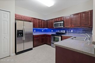 8235 LOBSTER BAY Court 201, Jacksonville, FL 32256