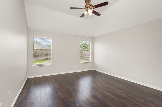 213 Longhorn Drive, Waxahachie, TX 75165