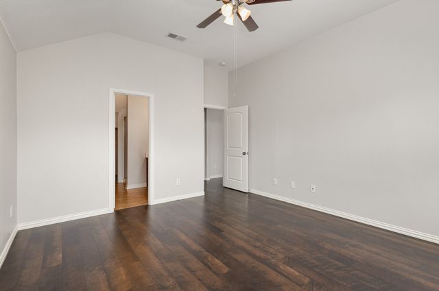213 Longhorn Drive, Waxahachie, TX 75165