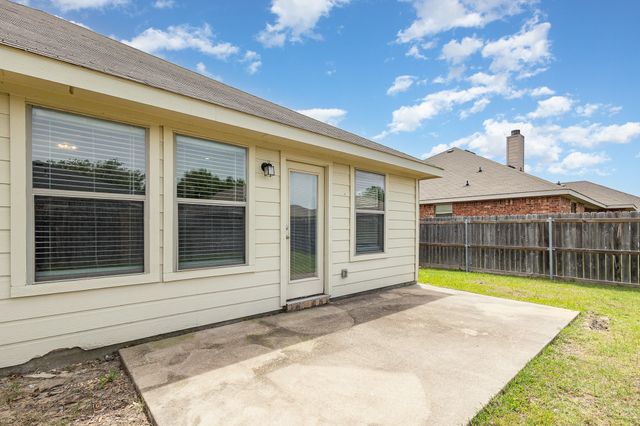 213 Longhorn Drive, Waxahachie, TX 75165