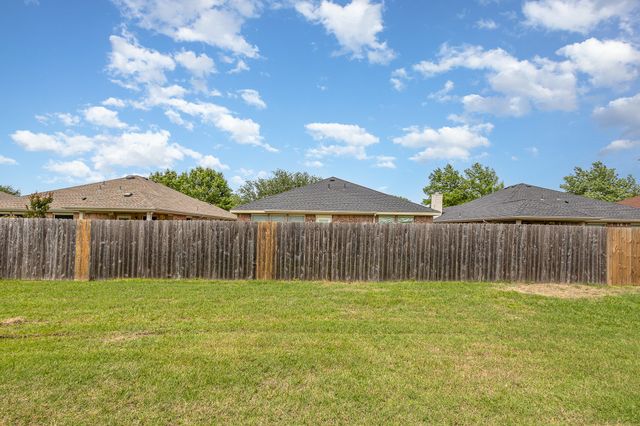 213 Longhorn Drive, Waxahachie, TX 75165