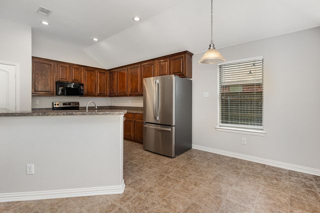 213 Longhorn Drive, Waxahachie, TX 75165