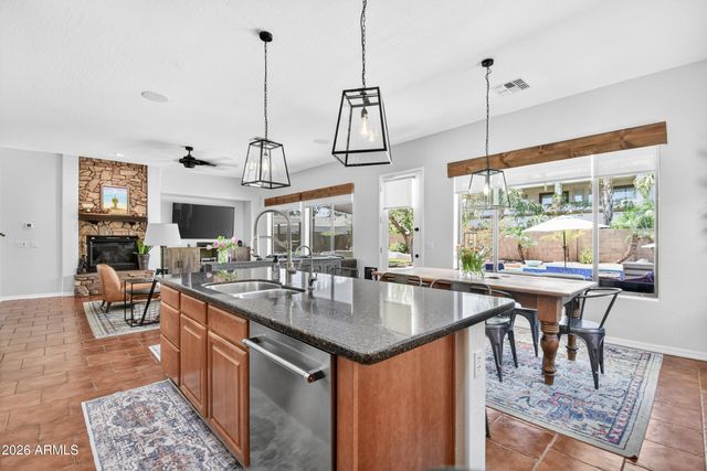 3420 S HOLGUIN Way, Chandler, AZ 85248