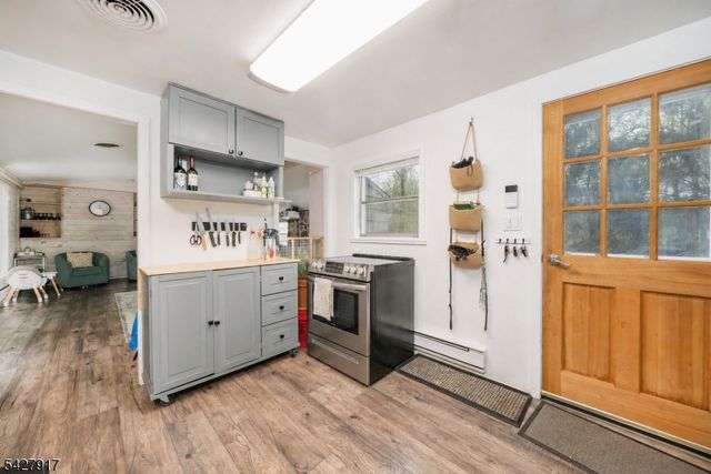 12 Timbercroft Rd, High Bridge Boro, NJ 08829