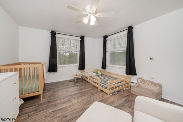 12 Timbercroft Rd, High Bridge Boro, NJ 08829