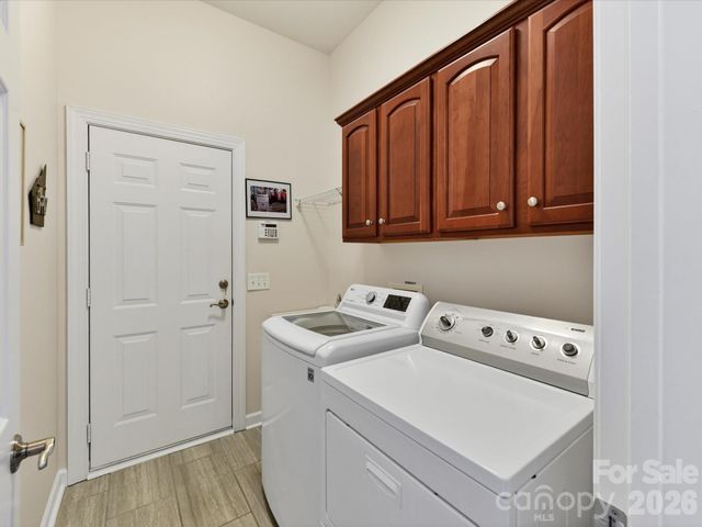 2535 Harlington Lane, Charlotte, NC 28270
