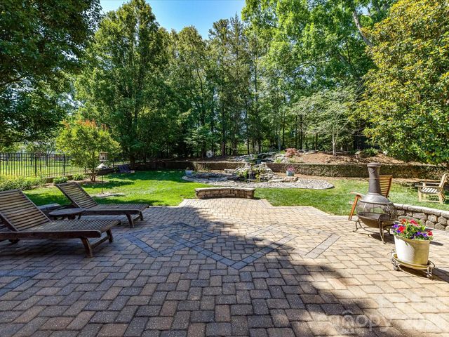 2535 Harlington Lane, Charlotte, NC 28270