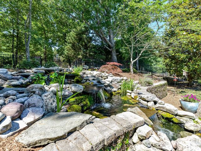 2535 Harlington Lane, Charlotte, NC 28270