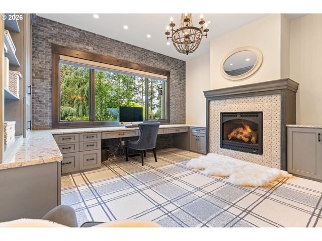 31553 Sw ISLE WAY Ln, West Linn, OR 97068