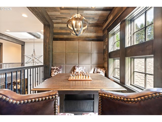 31553 Sw ISLE WAY Ln, West Linn, OR 97068