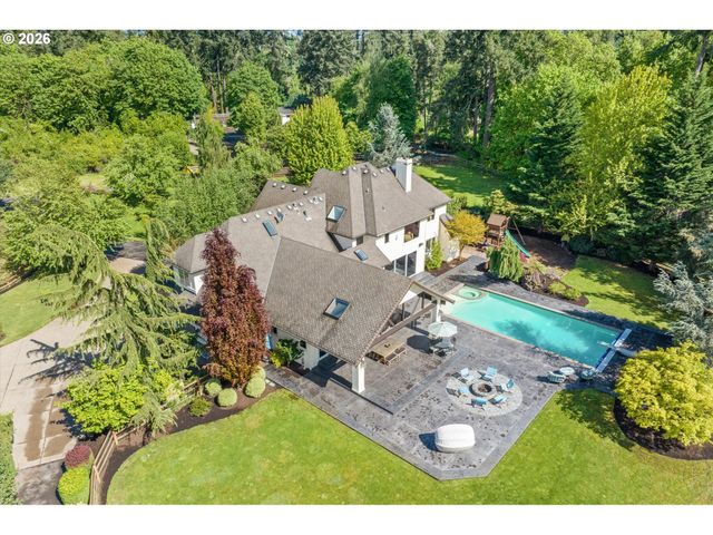 31553 Sw ISLE WAY Ln, West Linn, OR 97068