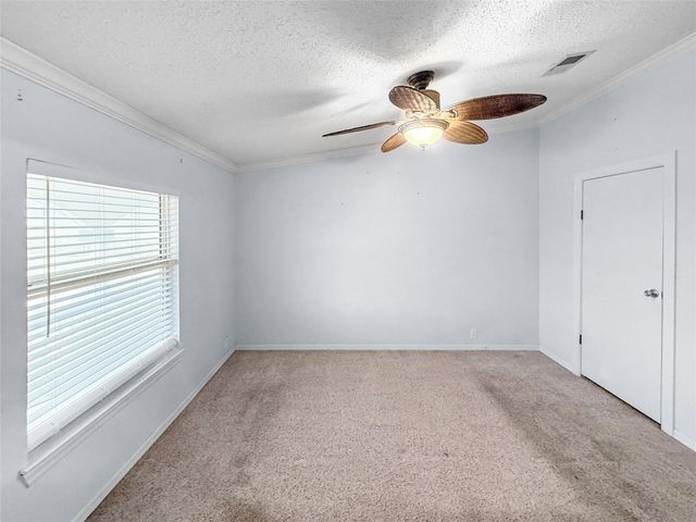 1152 Van Sant, Gilchrist, TX 77617