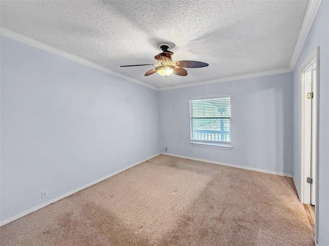 1152 Van Sant, Gilchrist, TX 77617
