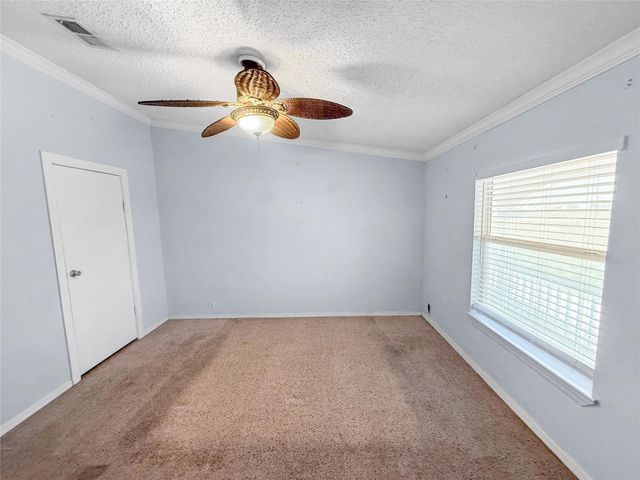 1152 Van Sant, Gilchrist, TX 77617
