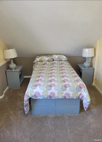 1431 Lincolnway Street, Mishawaka, IN 46544