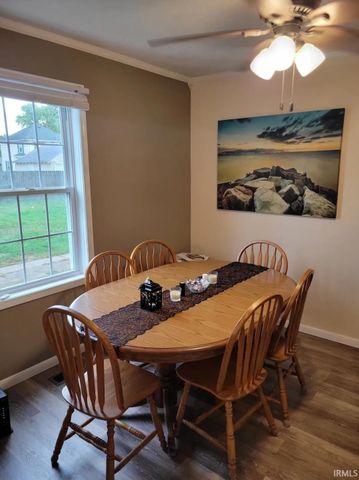 1431 Lincolnway Street, Mishawaka, IN 46544