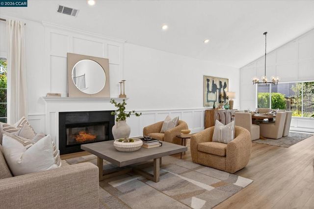 719 Bourne Ct, Danville, CA 94506