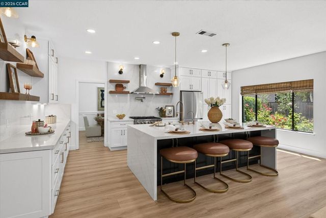 719 Bourne Ct, Danville, CA 94506
