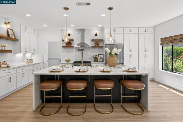 719 Bourne Ct, Danville, CA 94506