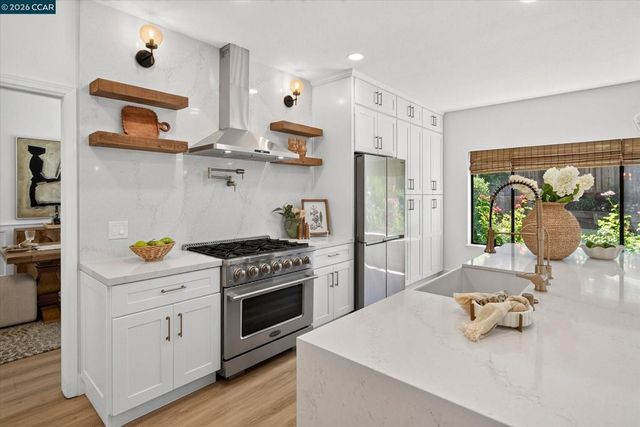 719 Bourne Ct, Danville, CA 94506
