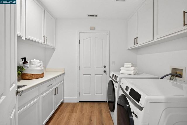 719 Bourne Ct, Danville, CA 94506