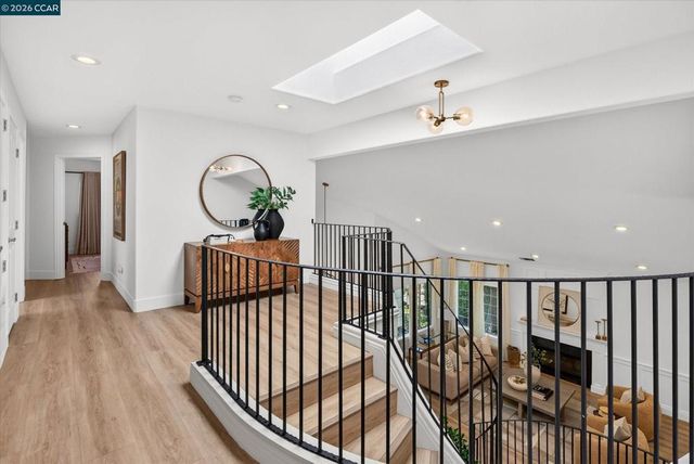719 Bourne Ct, Danville, CA 94506