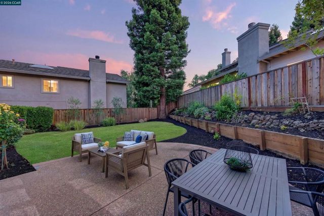 719 Bourne Ct, Danville, CA 94506