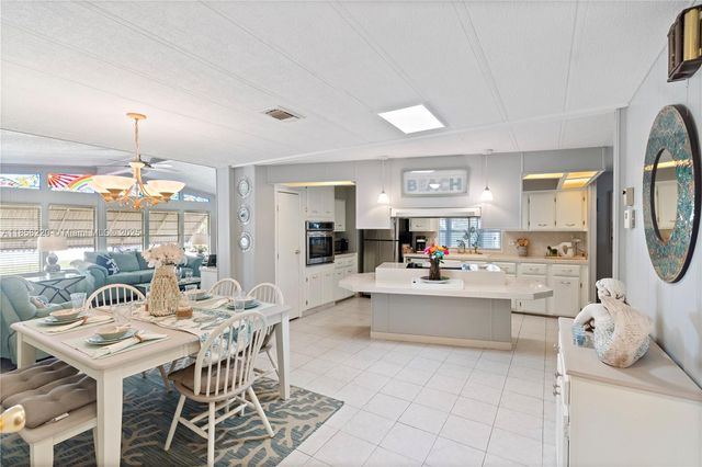 202 NW 52nd St 0, Deerfield Beach, FL 33064