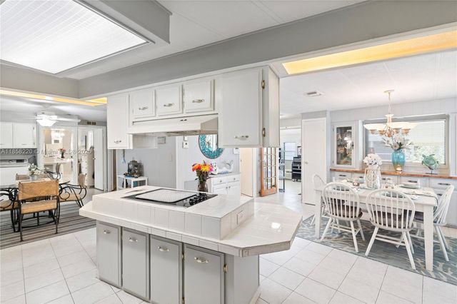 202 NW 52nd St 0, Deerfield Beach, FL 33064