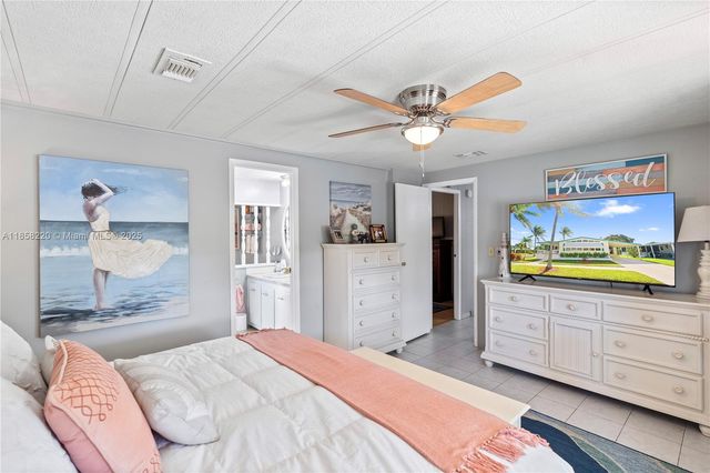 202 NW 52nd St 0, Deerfield Beach, FL 33064