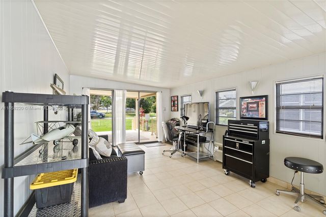 202 NW 52nd St 0, Deerfield Beach, FL 33064