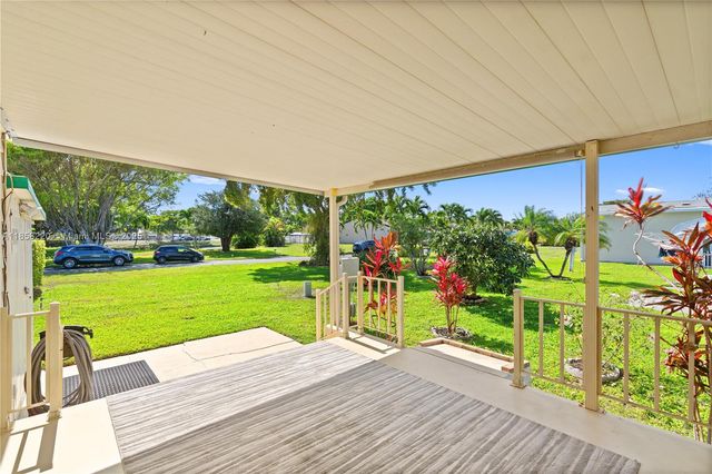 202 NW 52nd St 0, Deerfield Beach, FL 33064